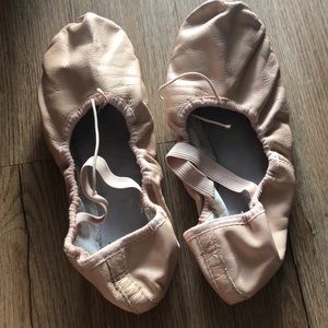 Ballet slippers,Bloch, light pink